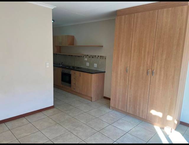1 BEDROOM APARTMENT FOR SALE IN DOUGLASDALE